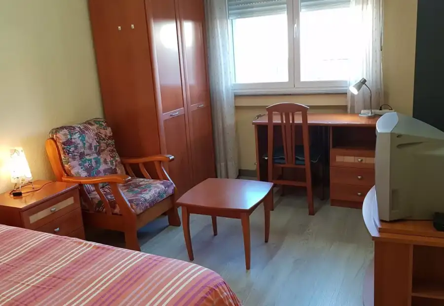 Alquiler de habitaciones en piso de 4 habitaciones en Salamanca - Mujeres en Salamanca