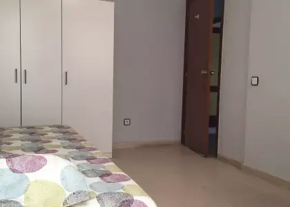 Alquiler de habitaciones para estudiantes en piso de 4 habitaciones en Alicante en Alicante (Alacant)