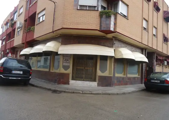 Alquiler de local antiguo tuti fruti en Manzanares