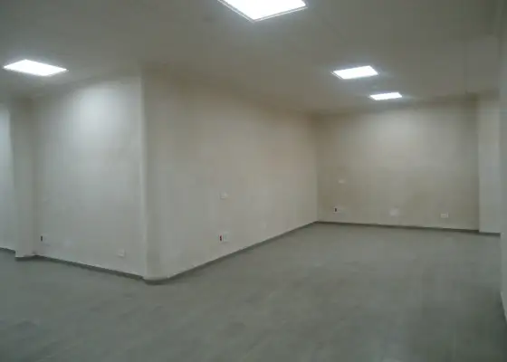 Alquiler de local comercial totalmente nuevo en Manzanares