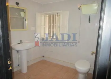 alquiler de local en Valdepeñas, CENTRO en Valdepeñas