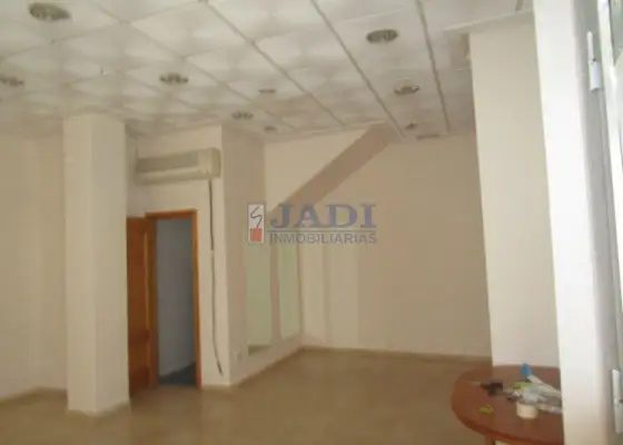 alquiler de local en Valdepeñas, CENTRO