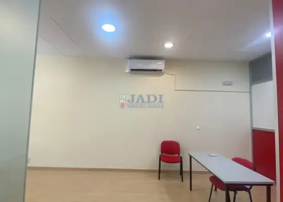 alquiler de local en Valdepeñas, CENTRO