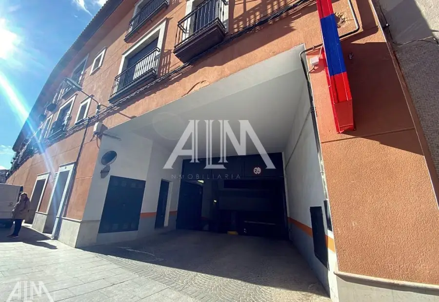 Alquiler Garaje Empedrada, Manzanares en Manzanares