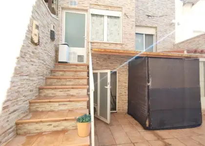 Casa/Chalet adosado En Venta Calle Castilla La Mancha, Tomelloso en Tomelloso