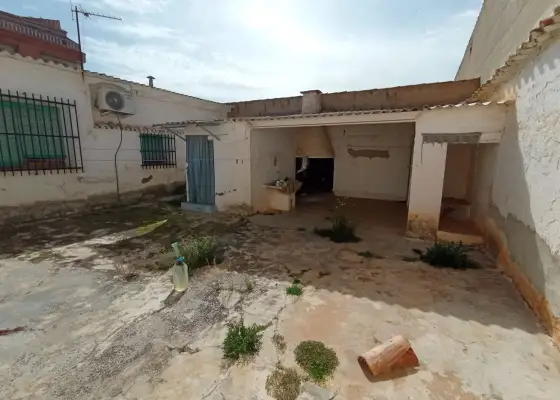 Casa/Chalet pareado En Venta Calle Duque de Alba, Argamasilla de Alba
