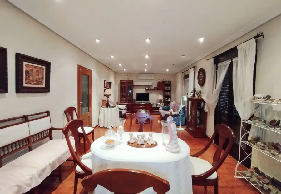 Casa/Chalet pareado En Venta Calle Monte, Tomelloso en Tomelloso