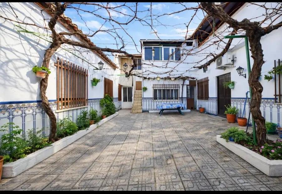 Casa con cochera zona Prolongacion Desengaño en Argamasilla de Calatrava