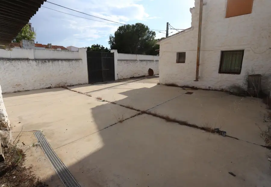 Casa en cinco casas en Alcázar de San Juan