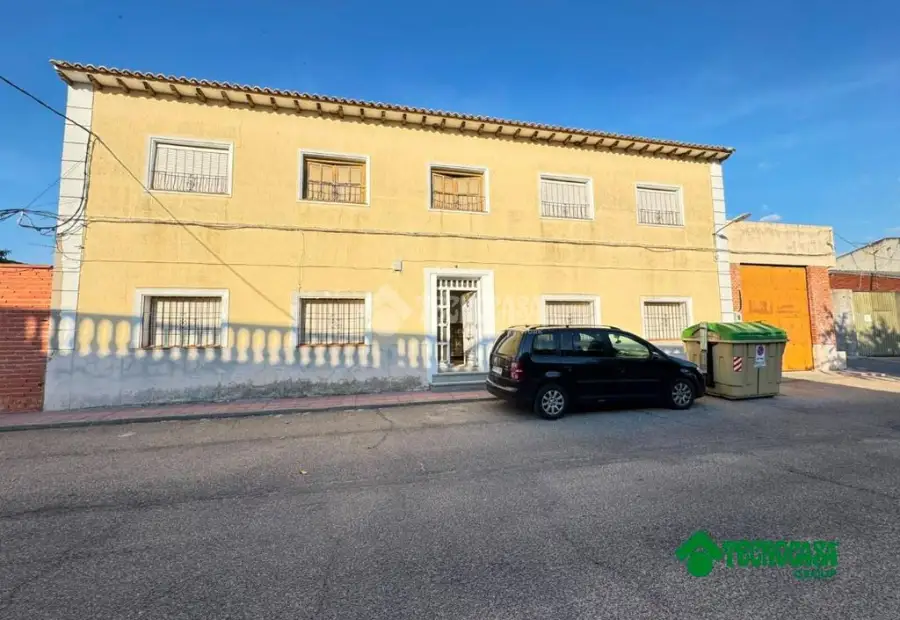 Casa en venta en Alcabón - Alcabón, 85.000 €, 449 m2, ref. 660326 en Alcabón
