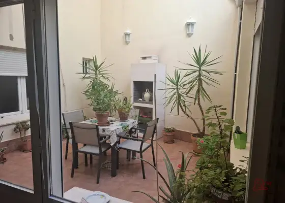 Casa en venta en Alcázar De San Juan, de 180 m2 con 3 dormitorios, 2 baños y terraza por 330.000 €, Ref. 0311
