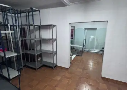 Casa en venta en Alcázar De San Juan, de 270 m2 con 2 dormitorios y baño por 145.000 €, Ref. 0299 en Alcázar de San Juan