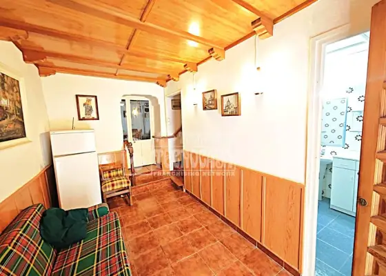 Casa en venta en Altarejos - Altarejos, 44.900 €, 196 m2, ref. 668079