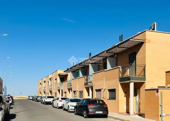 Casa en venta en Bargas - Bargas, 189.900 €, 116 m2, ref. 663497