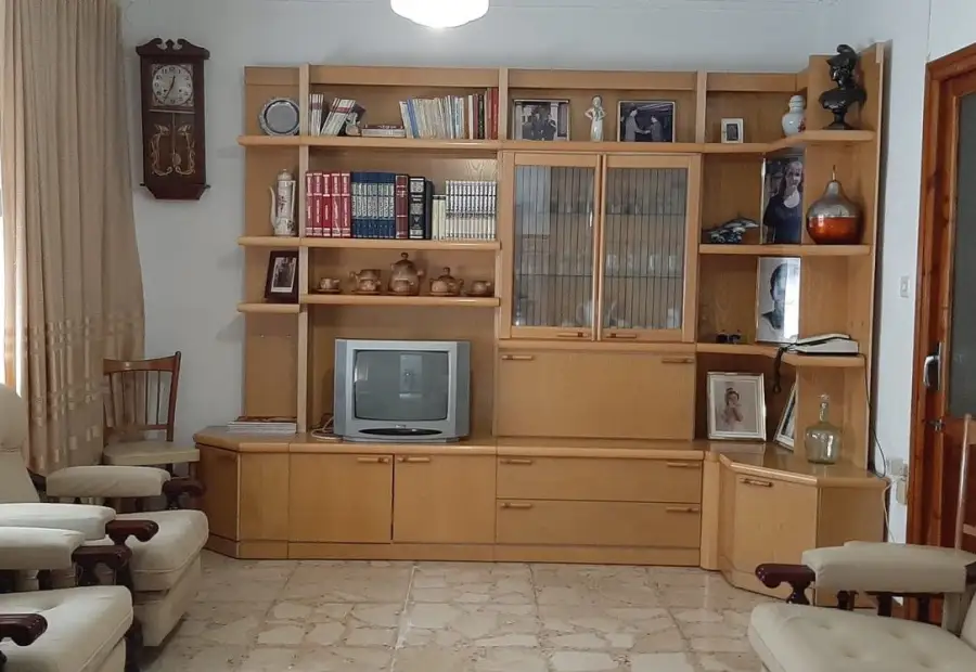 Casa en venta en Campo De Criptana, Calle Virgen De Criptana, de 345 m2 con 5 dormitorios, 2 baños, plaza de garaje y trastero por 105.000 €, Ref. 0422 en Campo de Criptana