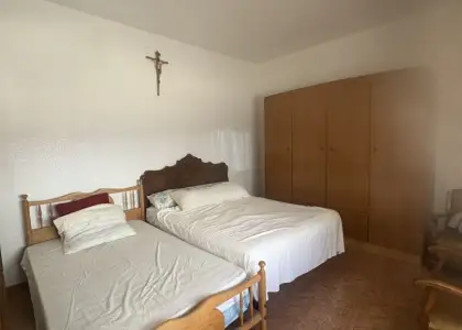 Casa en venta en Campo De Criptana, de 339 m2 con 5 dormitorios, 2 baños, plaza de garaje y terraza por 130.000 €, Ref. 0385 en Campo de Criptana