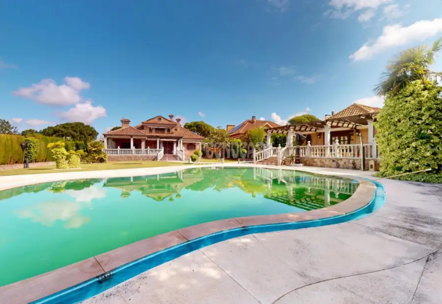 Casa en venta en El Casar - El Casar, 1.689.000 €, 731 m2, ref. 656220 en El Casar