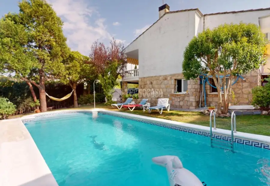 Casa en venta en El Casar - El Casar, 405.000 €, 232 m2, ref. 666326 en El Casar