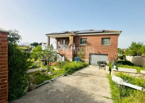 Casa en venta en Escalona - Escalona, 184.900 €, 175 m2, ref. 654866