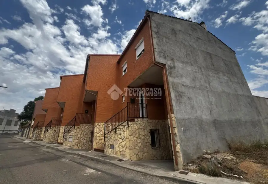 Casa en venta en Huerta De Valdecarábanos - Huerta De Valdecarábanos, 119.999 €, 140 m2, ref. 663390 en Huerta de Valdecarábanos