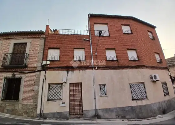 Casa en venta en Lagartera - Lagartera, 79.900 €, 168 m2, ref. 667558