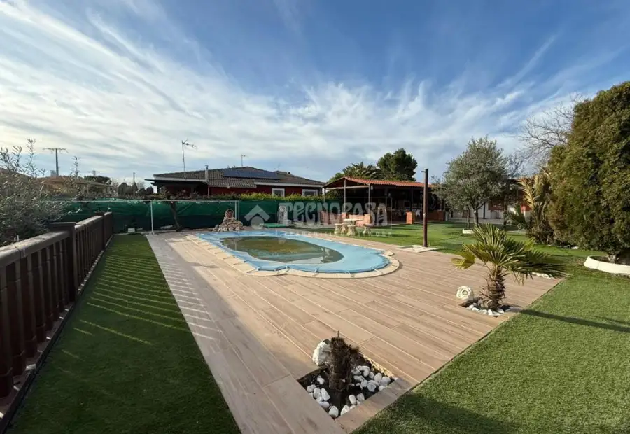 Casa en venta en Numancia De La Sagra - Numancia De La Sagra, 279.000 €, 196 m2, ref. 652158 en Numancia de la Sagra