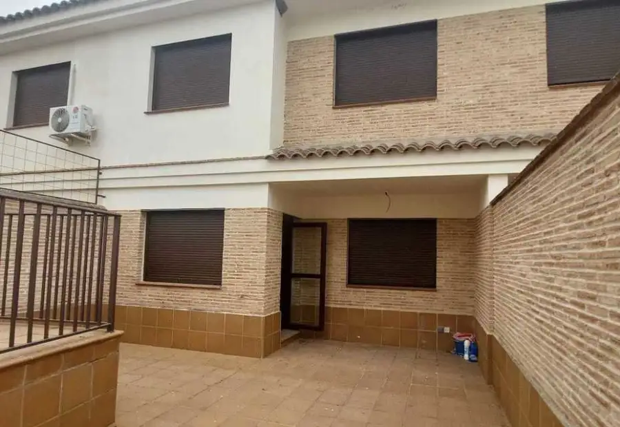 Casa en venta en Plaza Confiterias, Sur, Calera y Chozas, Toledo en Calera y Chozas