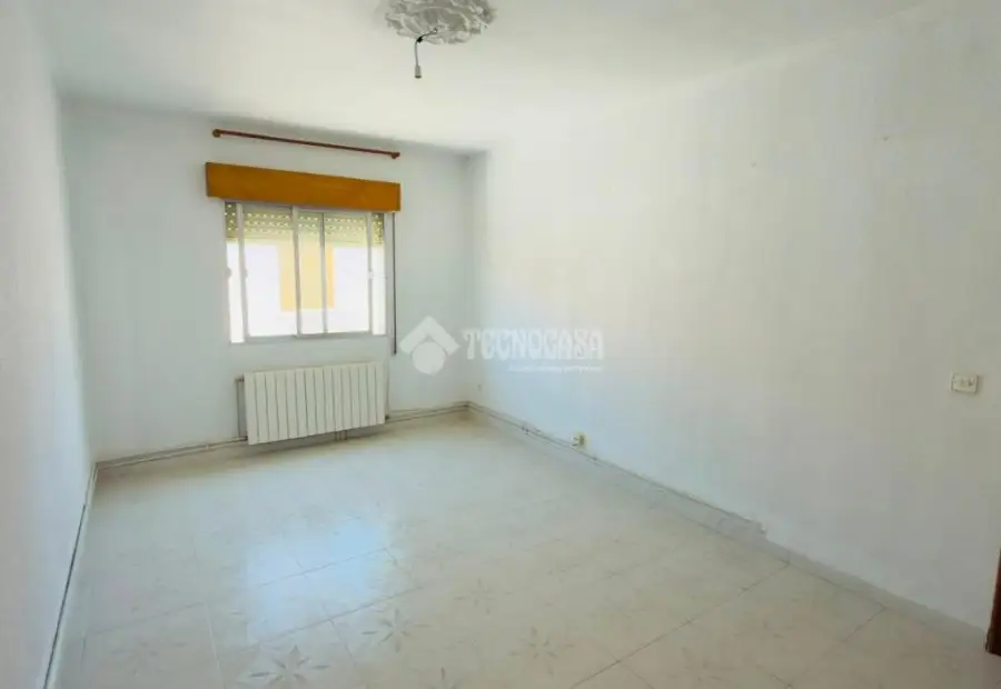 Casa en venta en Villamuelas - Villamuelas, 105.000 €, 268 m2, ref. 665211 en Villamuelas