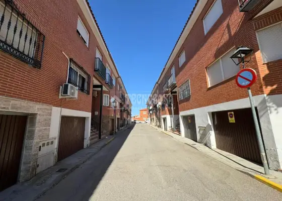Casa en venta en Yepes - Yepes, 175.000 €, 157 m2, ref. 659944