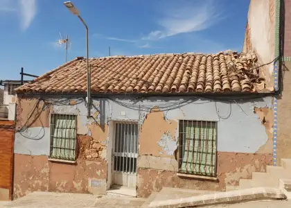 CASA para REFORMAR zona MINERO en Puertollano