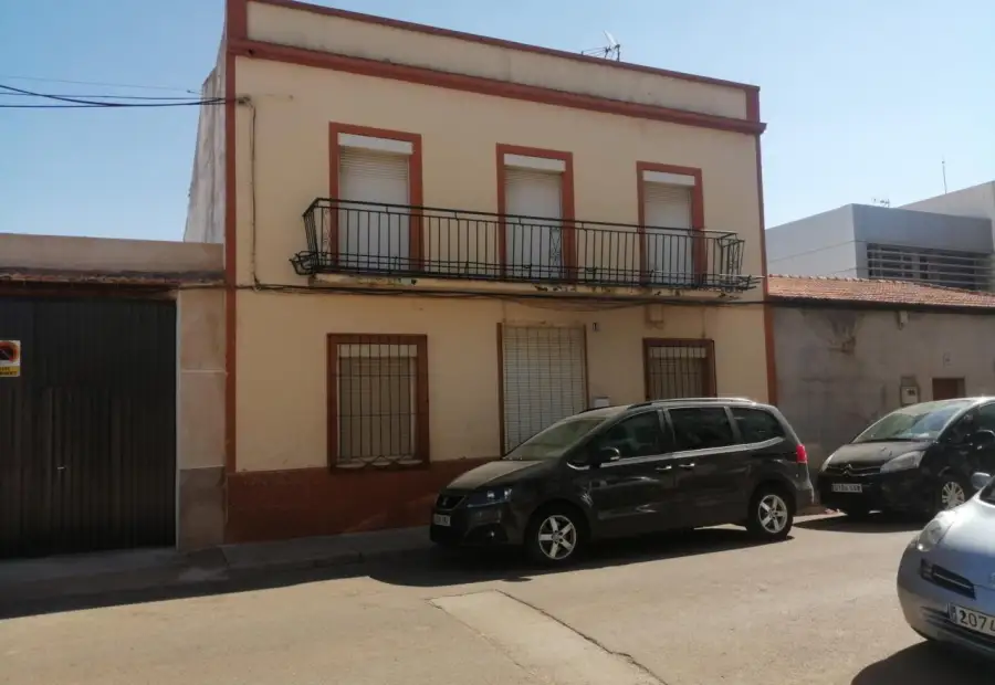 Casa unifamiliar en venta en Manzanares en Manzanares