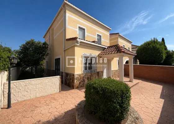 Chalet en venta en Distrito Único, Cabanillas del Campo, Guadalajara