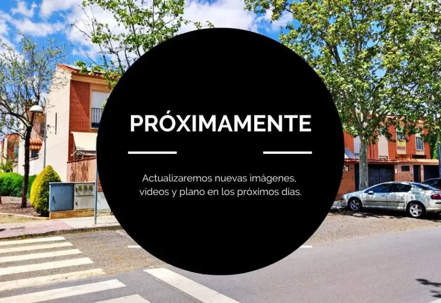 Chalet pareado en venta en calle Osa Menor en Ciudad Real