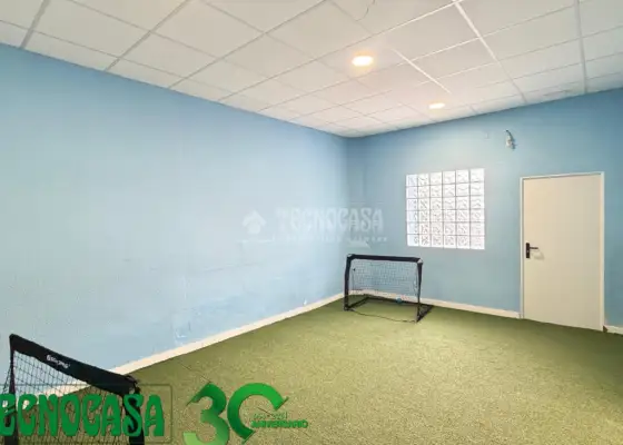 Edificio en venta en Quintanar De La Orden - Quintanar De La Orden, 99.900 €, 708 m2, ref. 646202