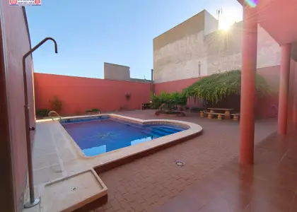 Espectacular Propiedad Familiar con Local Comercial en Alcázar de San Juan en Alcázar de San Juan