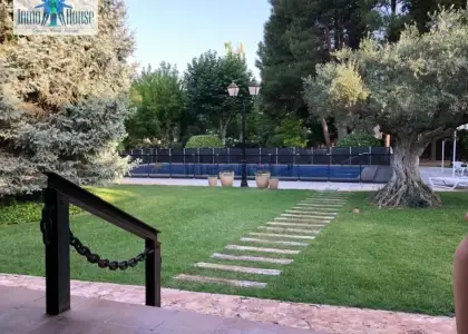 Gran chalet ( Carretera Jaen ) en Albacete