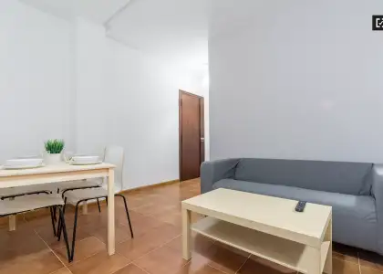 Habitación amueblada en el apartamento, Ciutat Vella en Valencia