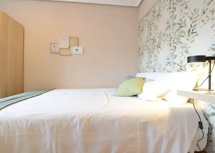 Habitación en alquiler en un apartamento de 3 dormitorios en Txurdinaga en Bilbao