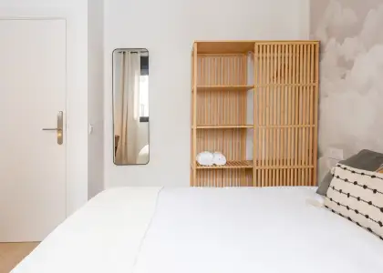Habitación en piso compartido de 2 habitaciones en La Bresca, solo para profesionales. en Málaga