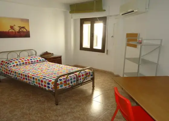 Habitación en piso compartido en Córdoba