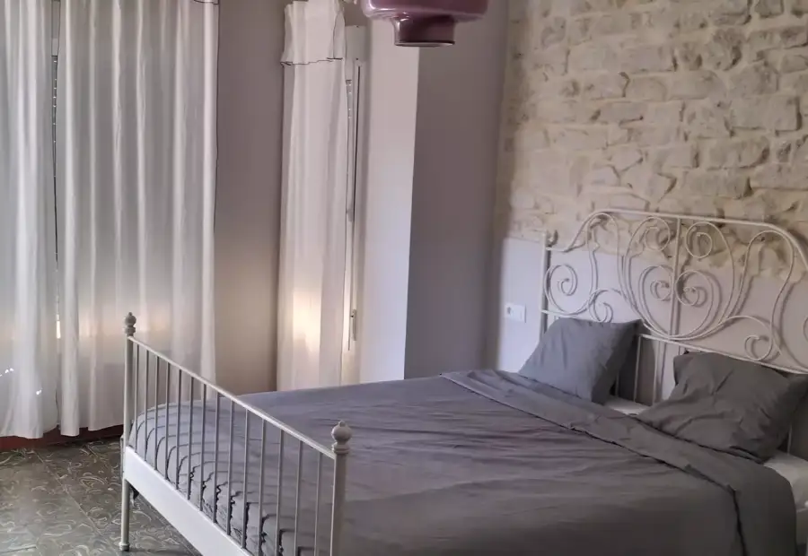 Habitación en un piso compartido de 4 habitaciones en alquiler en Alicante, ideal para mujeres. en Alicante (Alacant)
