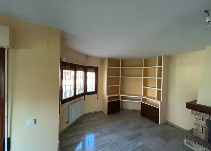 Impresionante chalet. Amplio, elegante, con jardín y gran garaje. en Puertollano