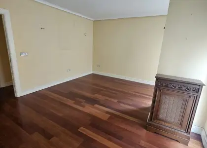 Inmohouse vende piso en el altozano con dos plazas de garaje en Albacete