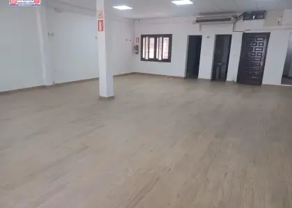 Local comercial centrico ideal para todo tipo de negocio en Villafranca de los Caballeros