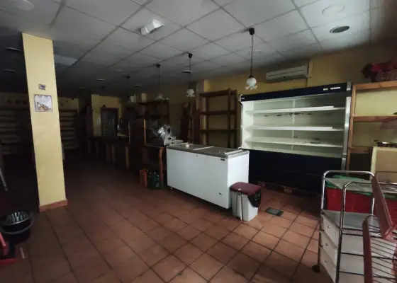 Local comercial en Alcázar de San Juan