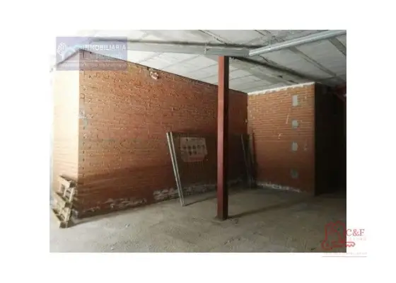 Local comercial en alquiler en Alcázar De San Juan, de 80 m2 por 450 €/mes, Ref. 0133