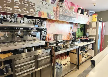 Local comercial en alquiler en Plaza Poeta F G Lorca, Santa Bárbara - Santa María de Benquerencia, Toledo en Toledo