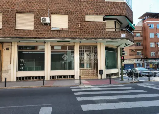 Local comercial en alquiler en Talavera De La Reina - Ayuntamiento - Ronda Sur, Casco Antiguo, 650 € / Mes, 117 m2, ref. 658601