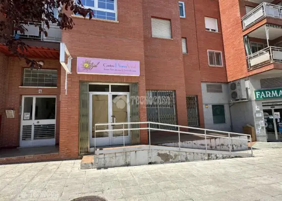 Local comercial en alquiler en Toledo - Polígono S.m. Benquerencia, Polígono, 900 € / Mes, 98 m2, ref. 661630