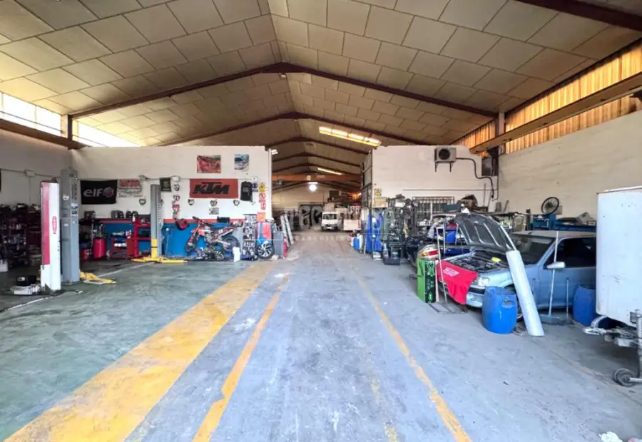 Local comercial en venta en Almoguera - Almoguera, 600.000 €, 2905 m2, ref. 623401 en Almoguera